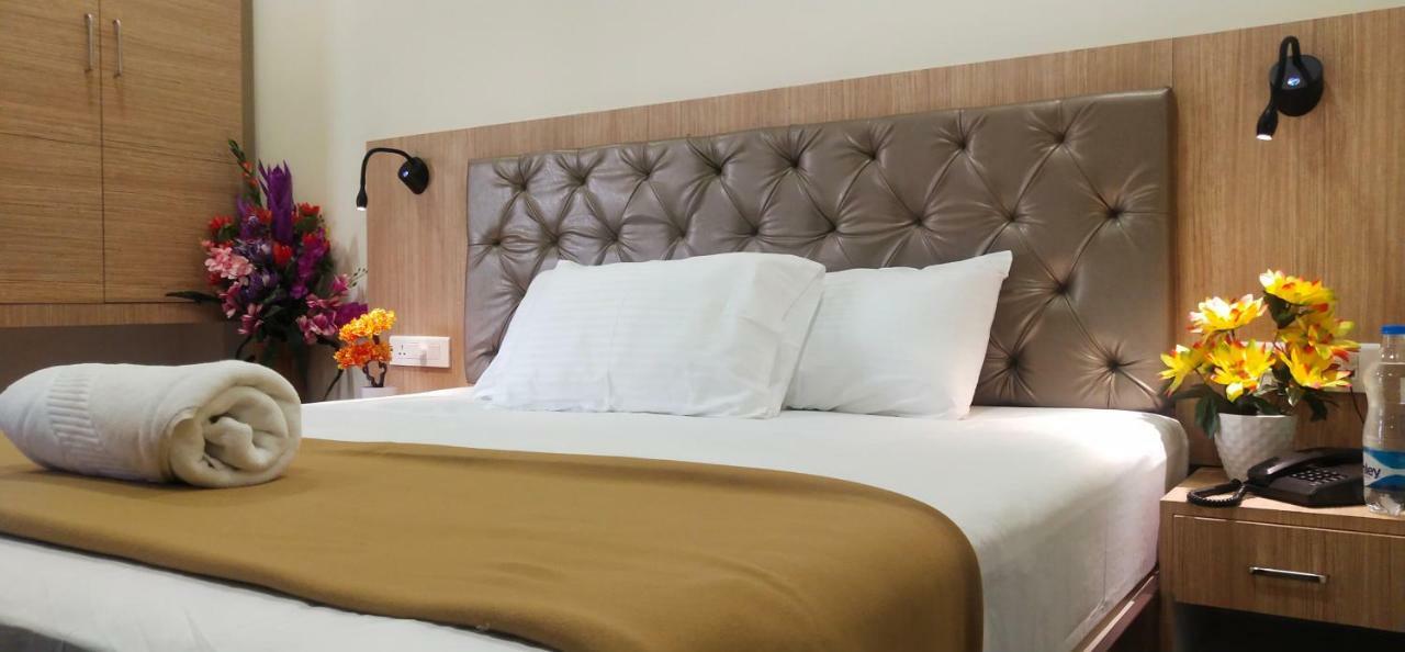 מלון Tiruchirappalli Amutham Residency מראה חיצוני תמונה